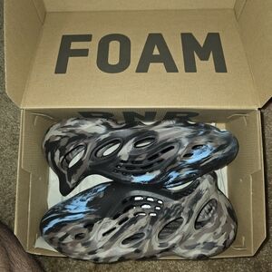 Yeezy Foam RNR MX cinder ID4126